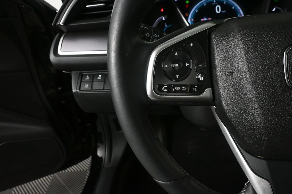 Used 2018 Honda Civic Touring image 9