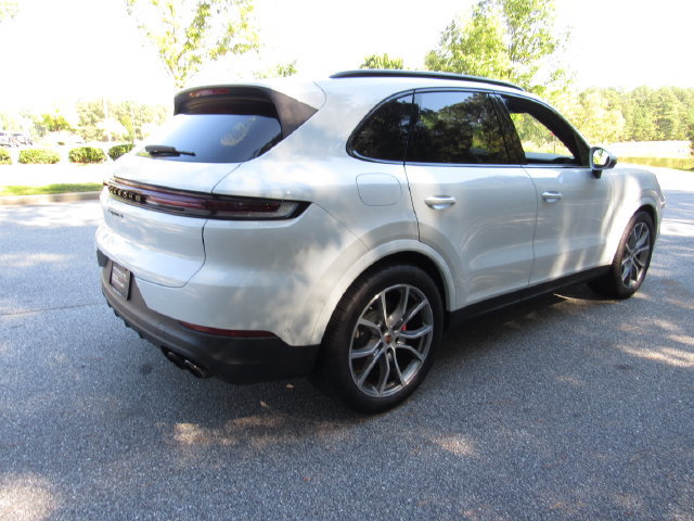 Certified 2025 Porsche Cayenne S AWD/4WD image 7