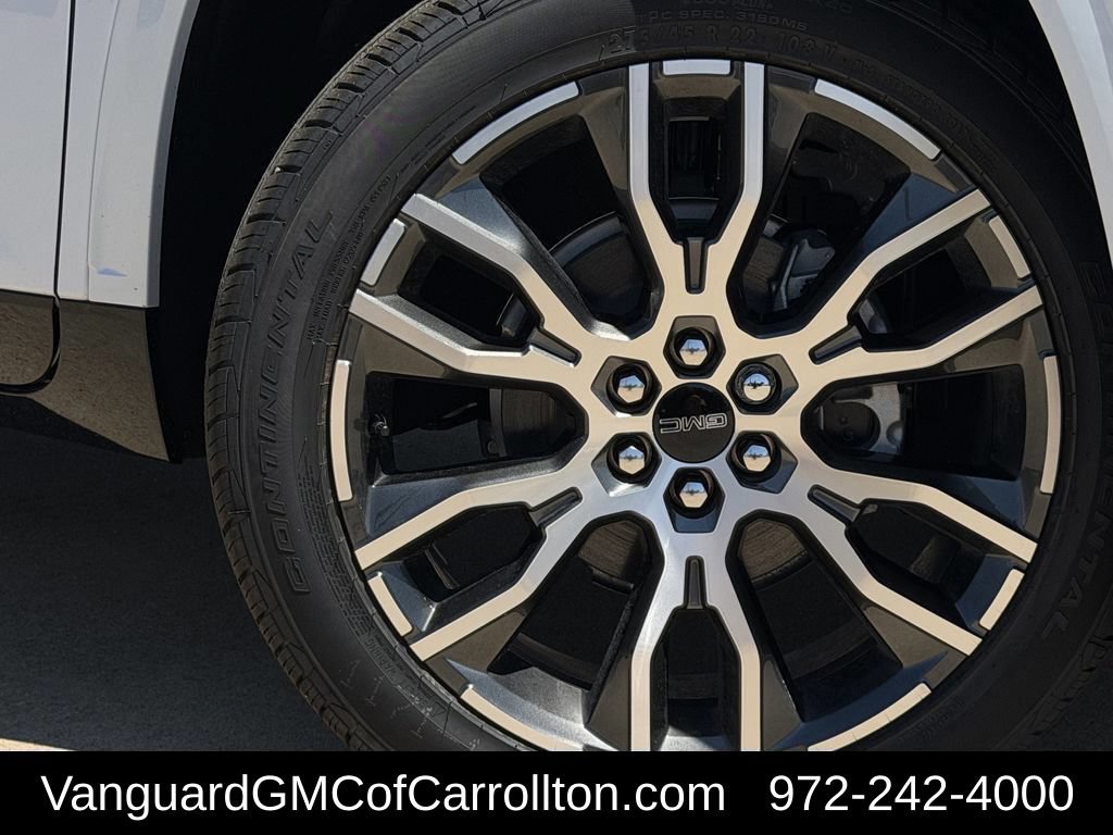 New 2026 GMC Acadia Denali Ultimate w/ LPO, Floor Liner Package AWD/4WD image 9