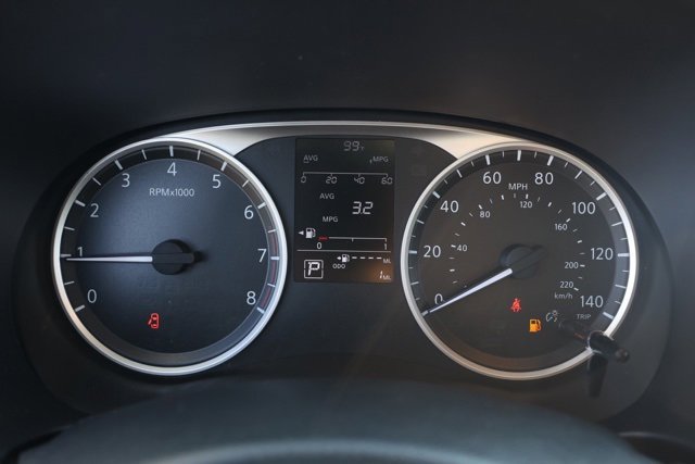 New 2025 Nissan Kicks Play S image 28