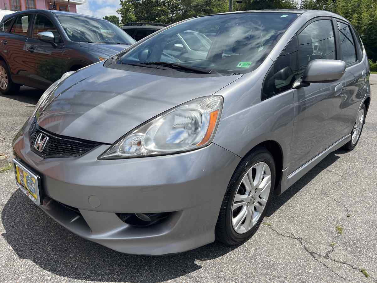 Used 2010 Honda Fit Sport image 1