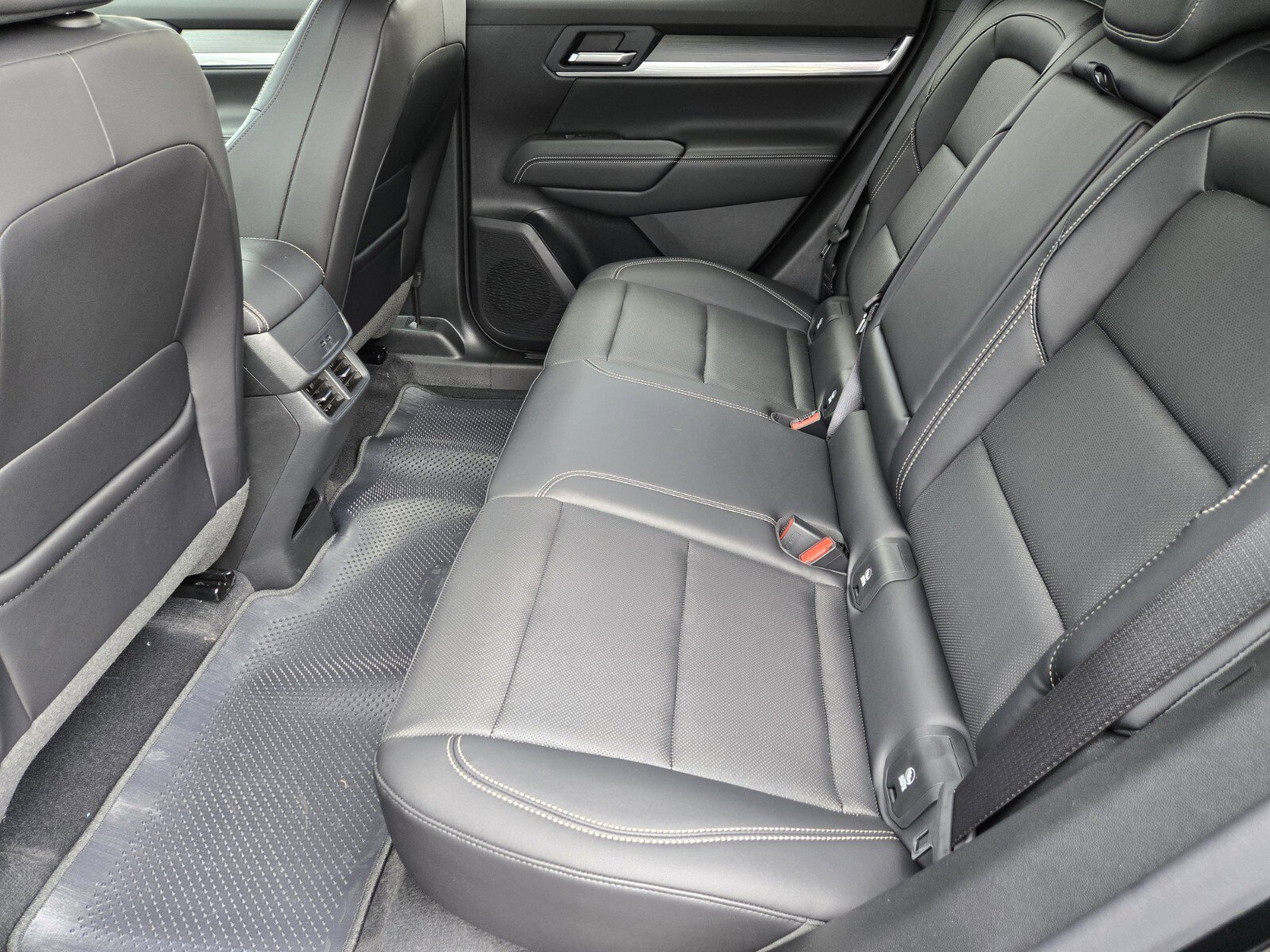 New 2026 GMC Terrain Elevation w/ Elevation Premium Package image 7