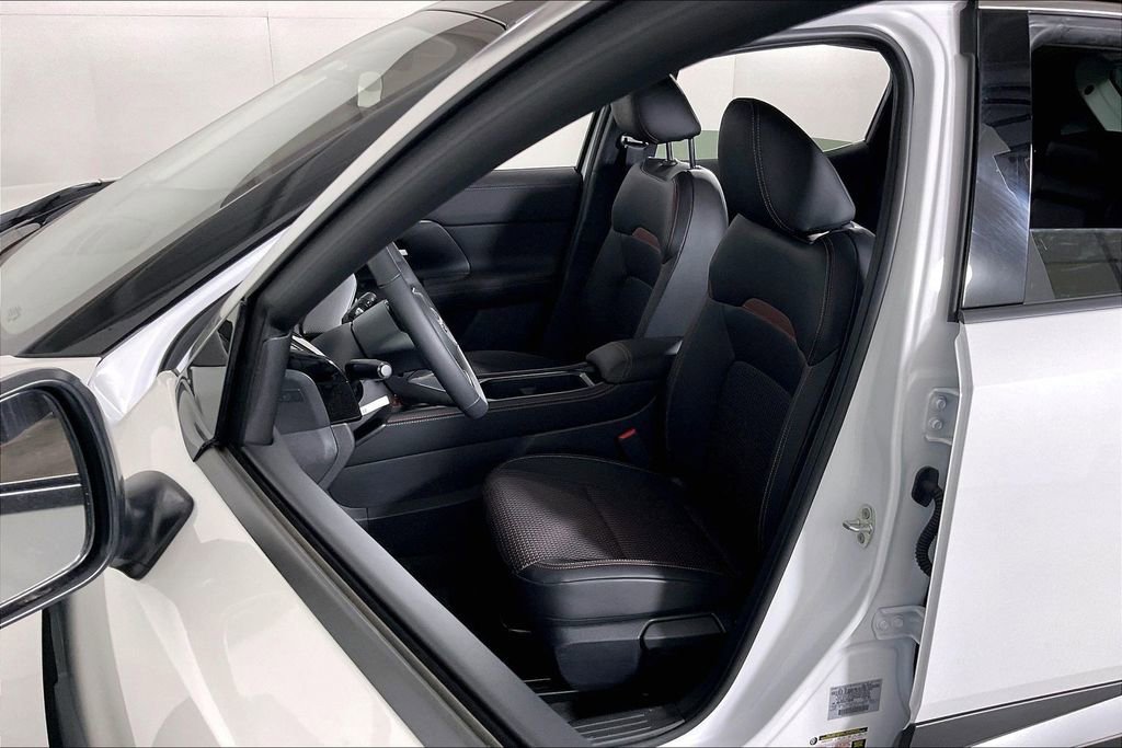 New 2026 Nissan Kicks SR w/ SR Premium Package image 12