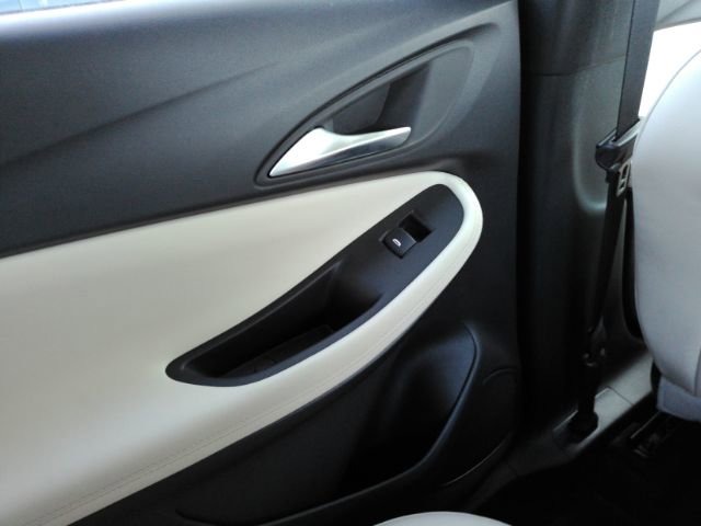 Used 2026 Buick Encore GX Sport Touring w/ Comfort Package image 28