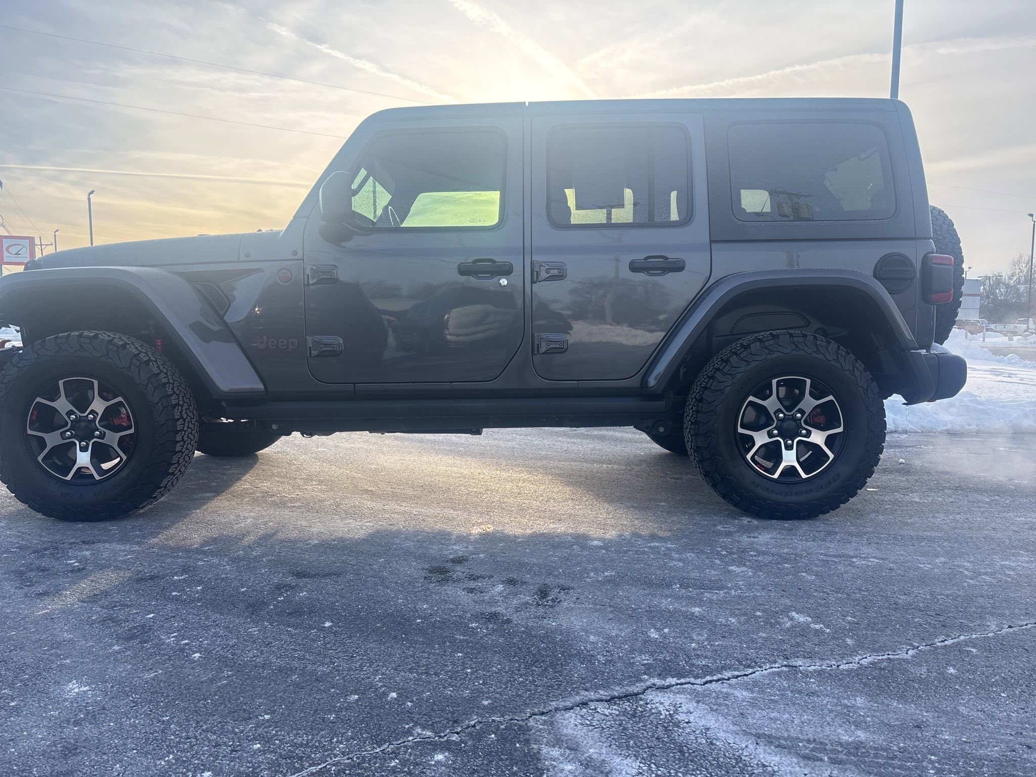 Used 2018 Jeep Wrangler Unlimited Rubicon image 8