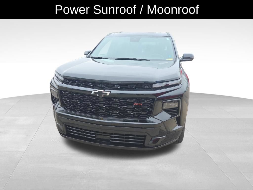 Used 2025 Chevrolet Traverse RS w/ LPO, Floor Liner Package AWD/4WD image 12