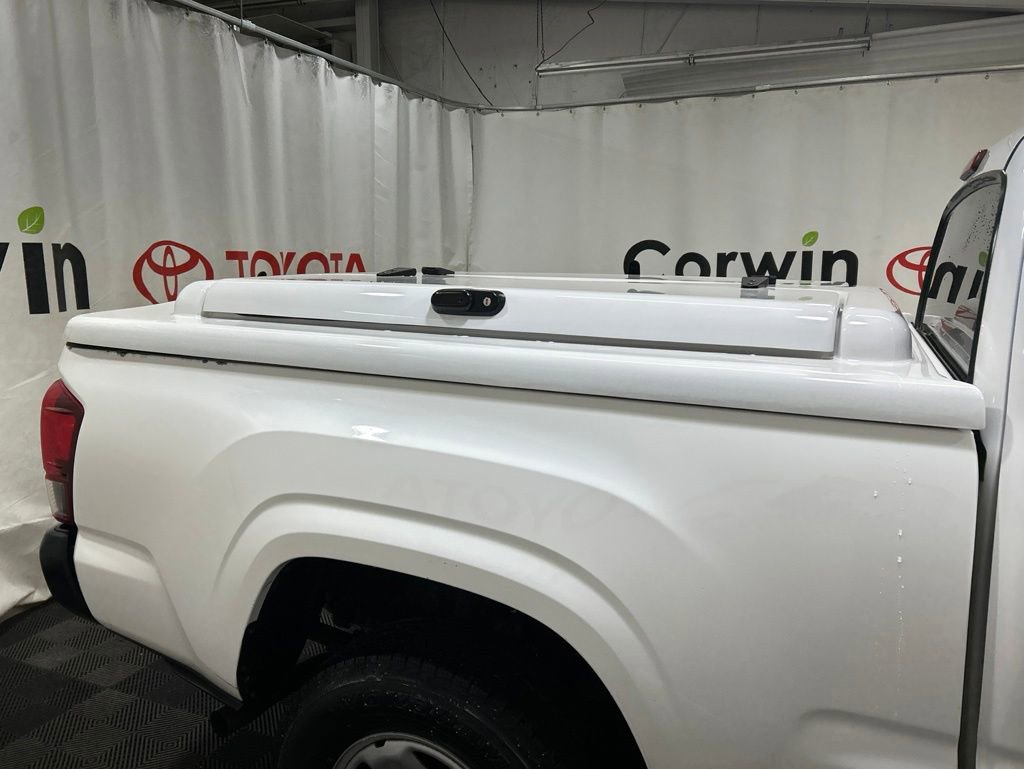 Used 2022 Toyota Tacoma SR AWD/4WD image 14