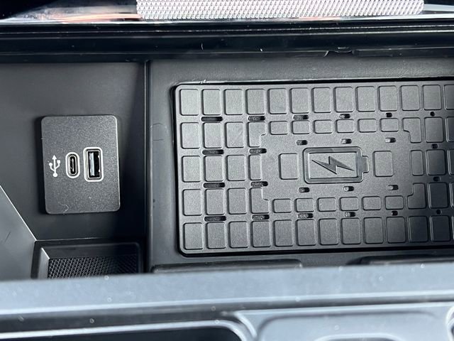 New 2025 Ford F150 Lightning Lariat image 35