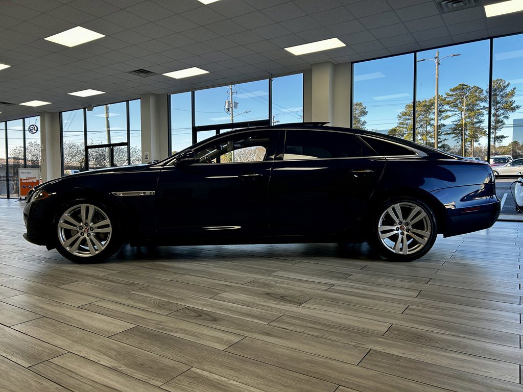 Used 2016 Jaguar XJ L Portfolio RWD image 4