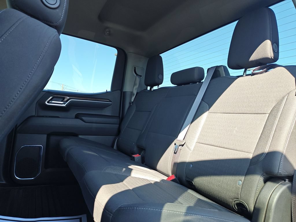 Used 2025 Chevrolet Silverado 1500 LT AWD/4WD image 14