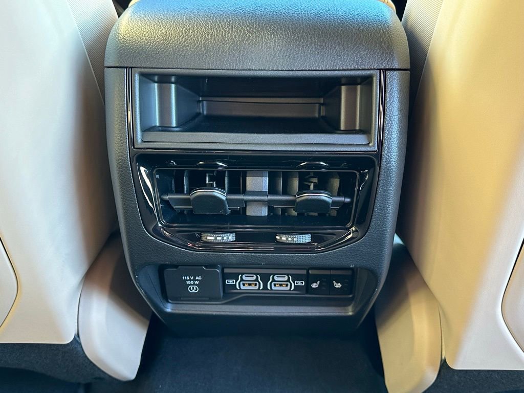 New 2025 Jeep Grand Cherokee Limited image 18