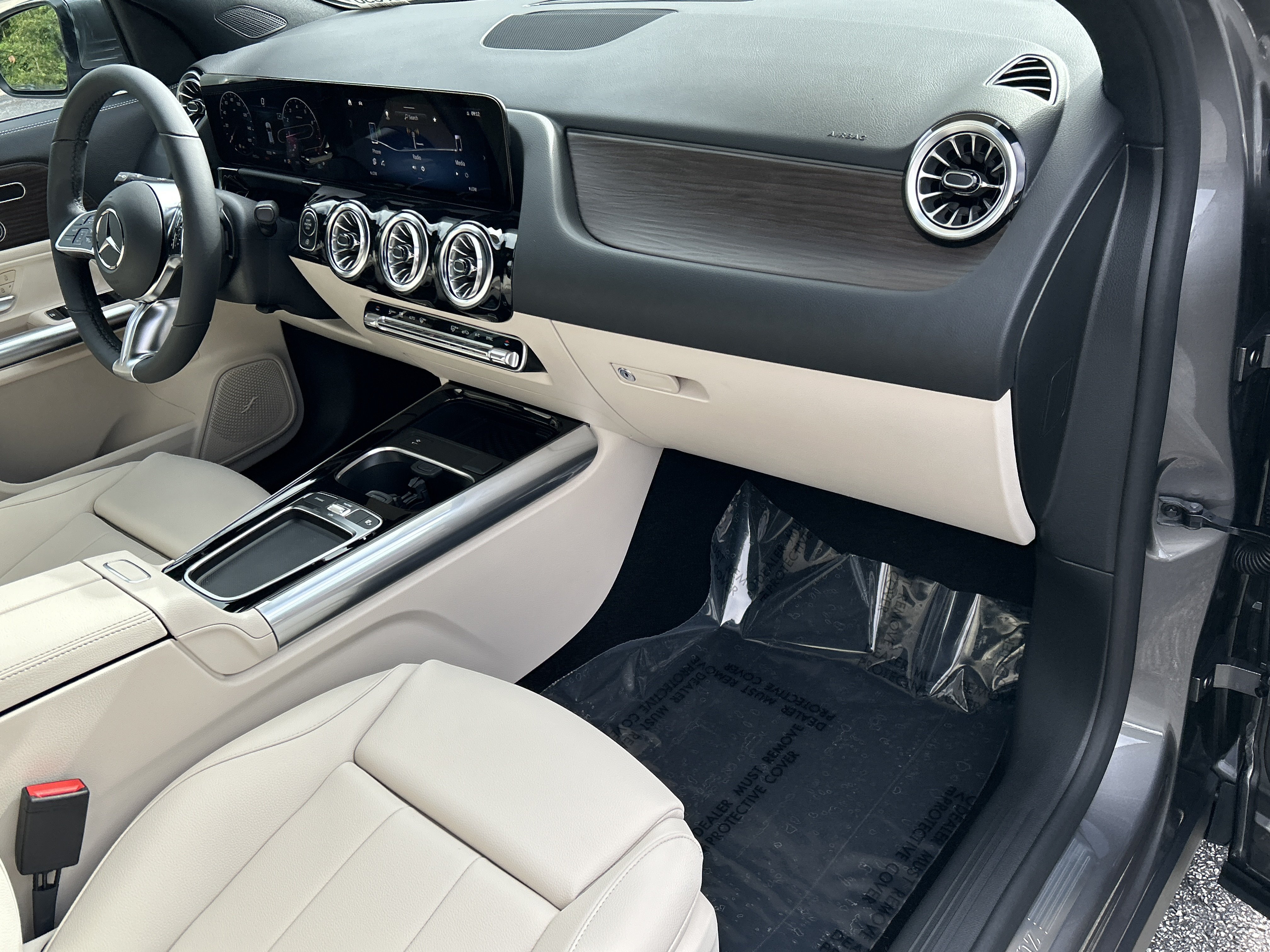 New 2026 Mercedes-Benz GLA 250 image 42
