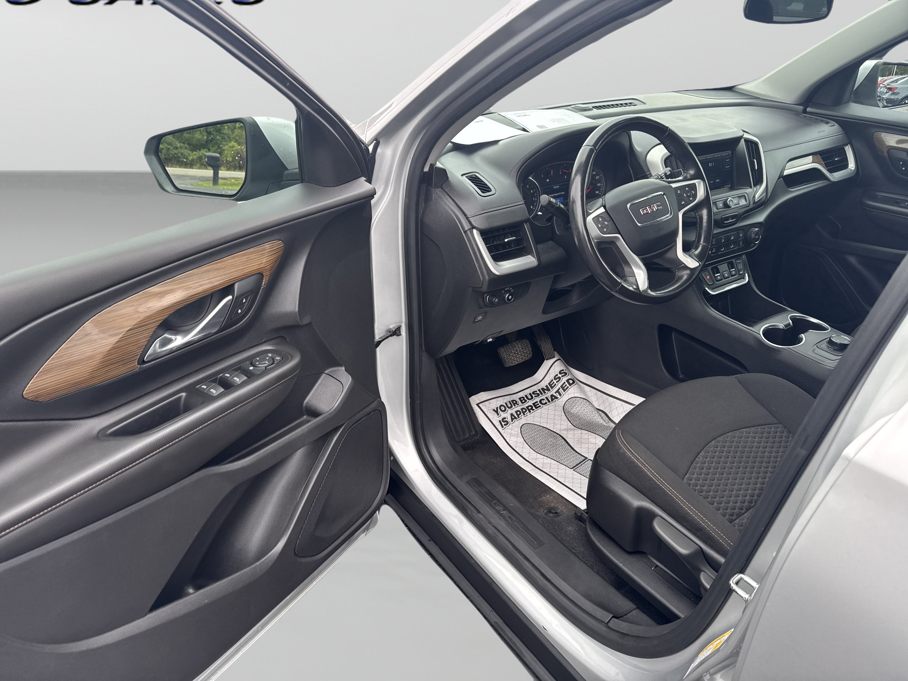 Used 2019 GMC Terrain SLE AWD/4WD image 11