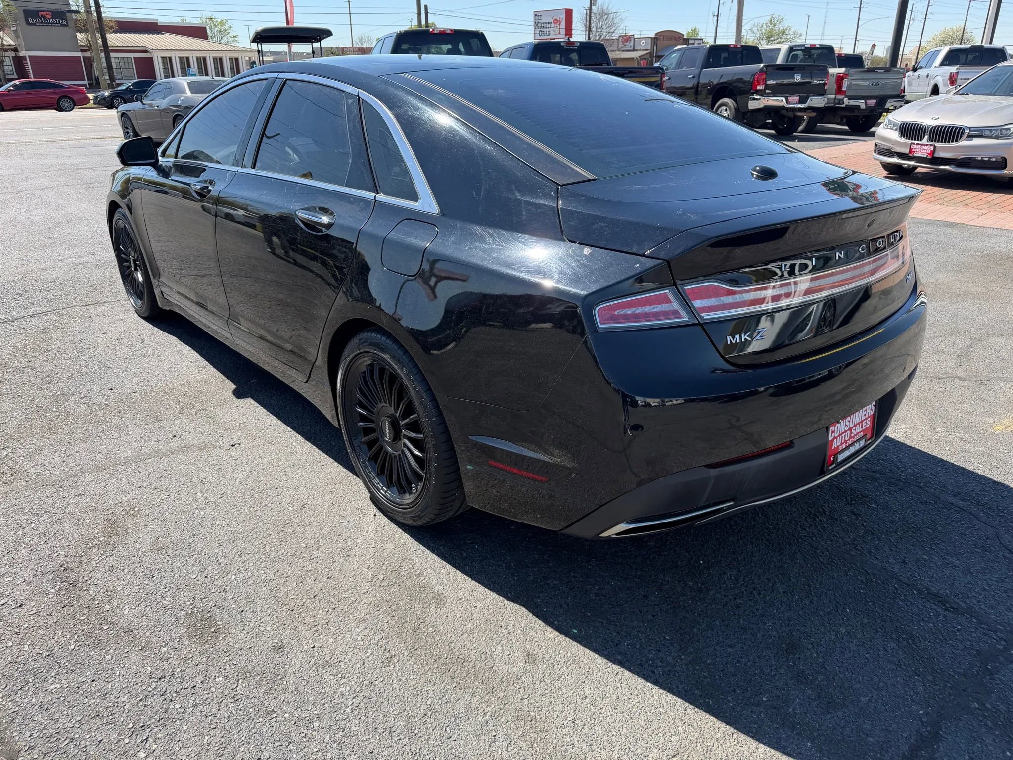 Used 2017 Lincoln MKZ Reserve FWD image 3