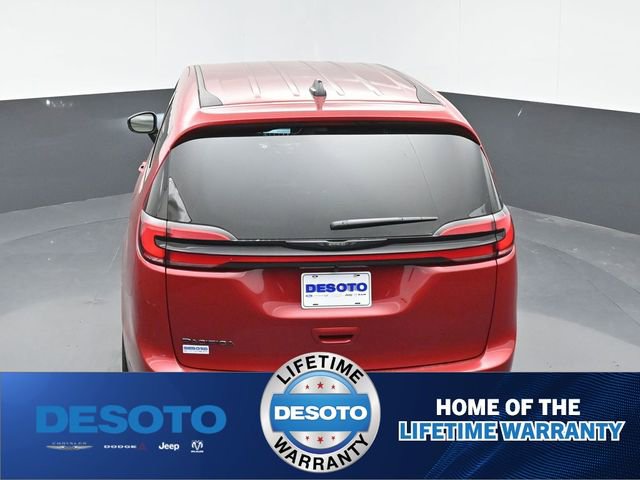New 2026 Chrysler Pacifica Select image 36