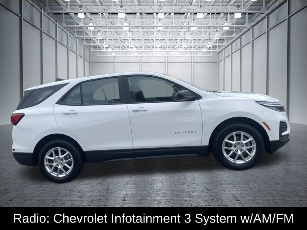 Used 2024 Chevrolet Equinox LS FWD image 4