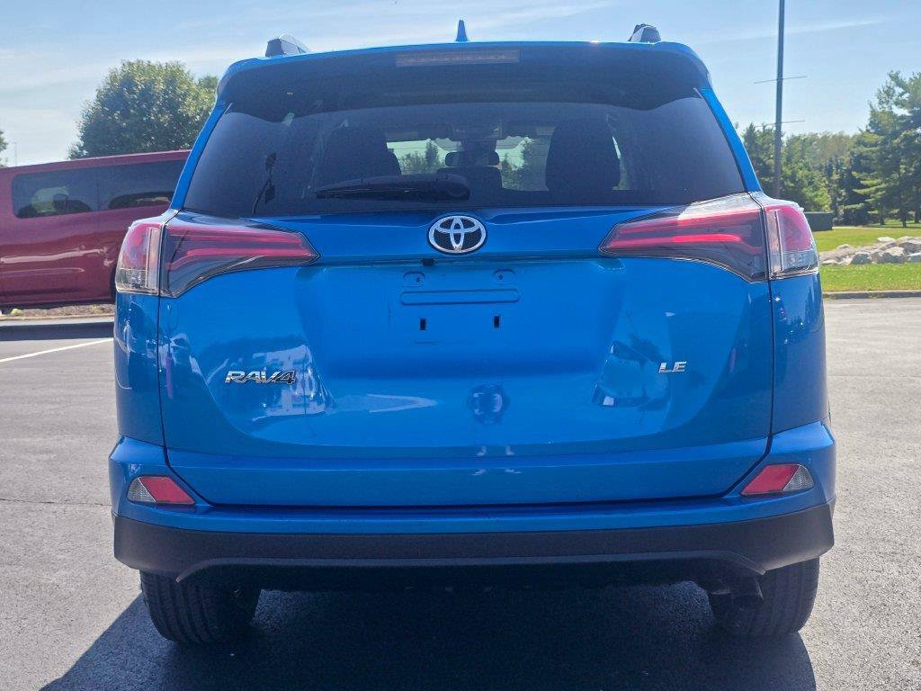 Used 2018 Toyota RAV4 LE w/ All Weather Liner Package FWD image 7