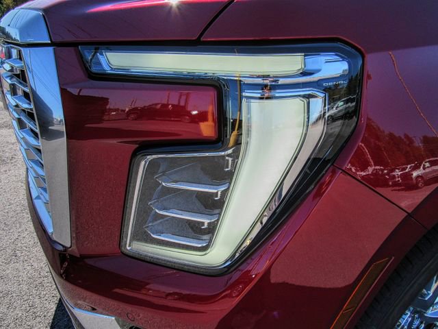 New 2026 GMC Yukon XL Denali image 7