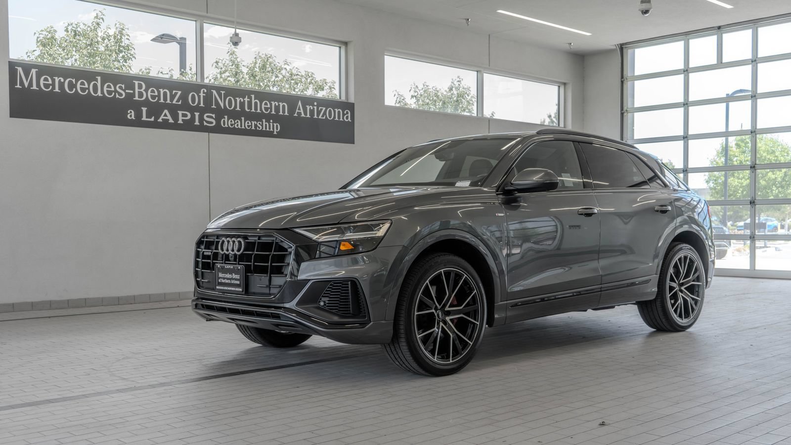Used 2020 Audi Q8 Premium Plus AWD/4WD image 3