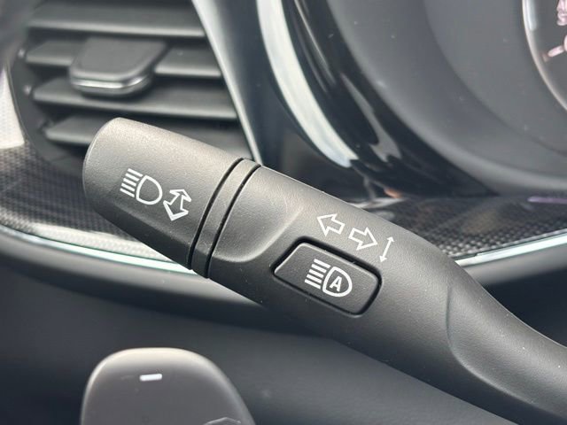 Certified 2023 Buick Envision Essence image 20