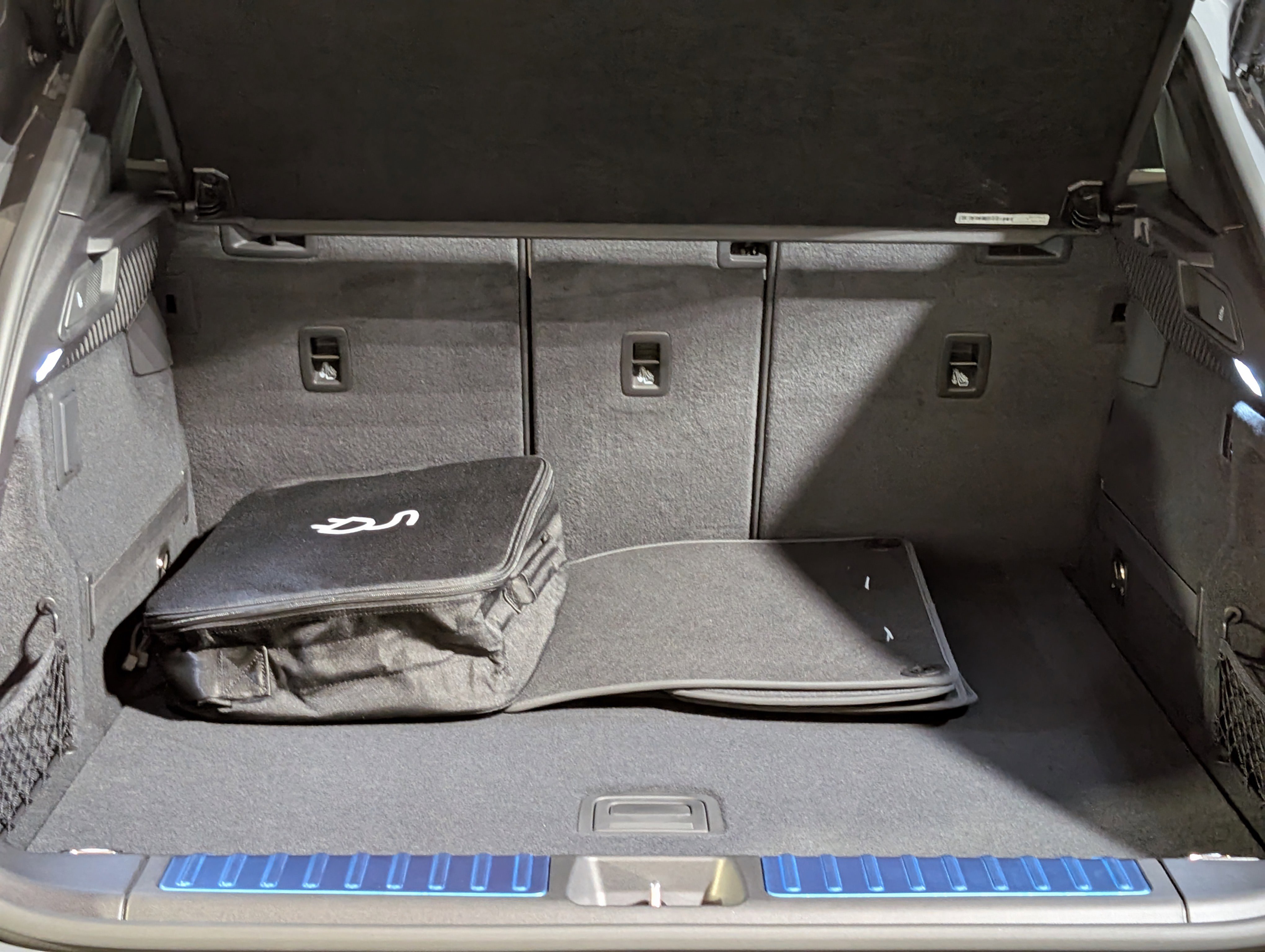 New 2026 Porsche Macan 4S Electric image 23