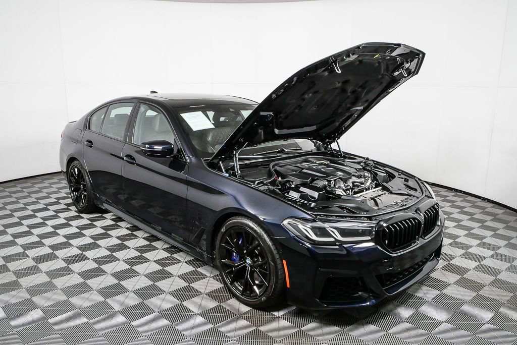 Used 2021 BMW M550i xDrive w/ Executive Package image 35