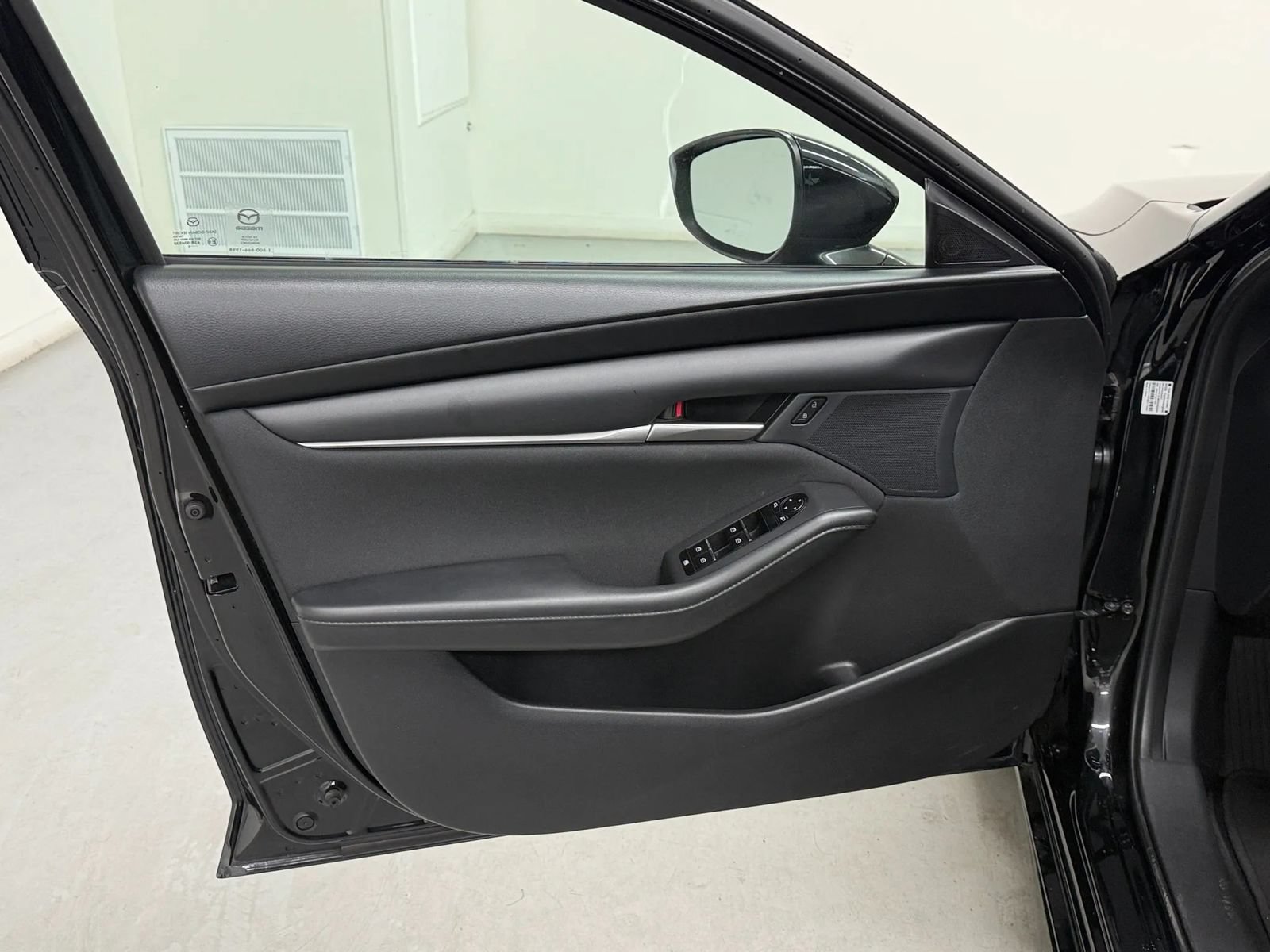 Used 2021 MAZDA MAZDA3 s FWD image 39