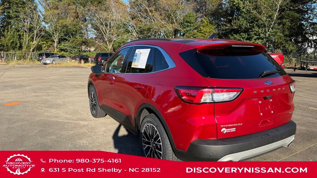Used 2022 Ford Escape Titanium w/ Titanium Premium Package image 9