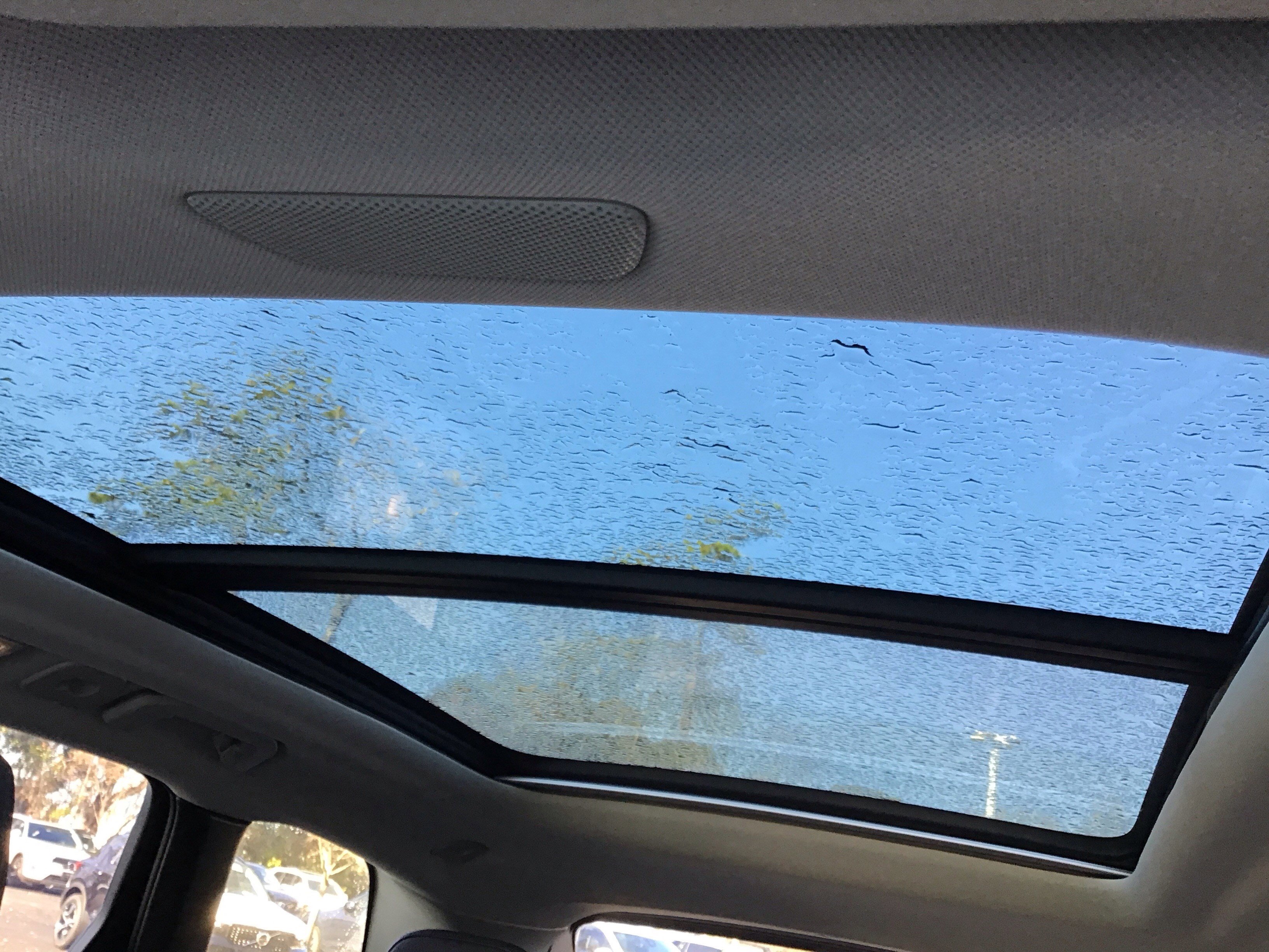 Certified 2025 Volvo XC60 B5 Plus image 28