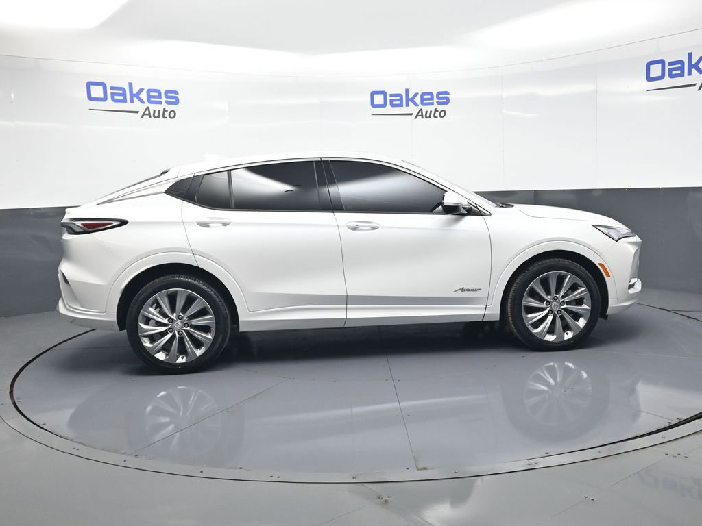 Used 2024 Buick Envista Avenir image 9