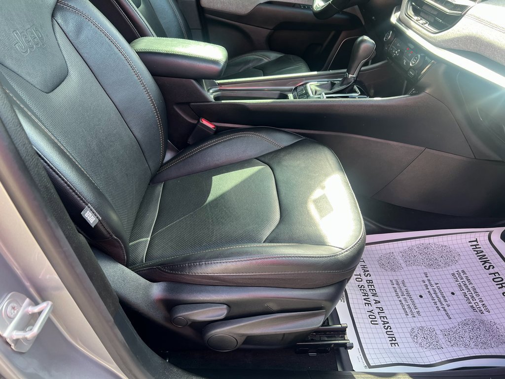 Used 2022 Jeep Compass Latitude image 18