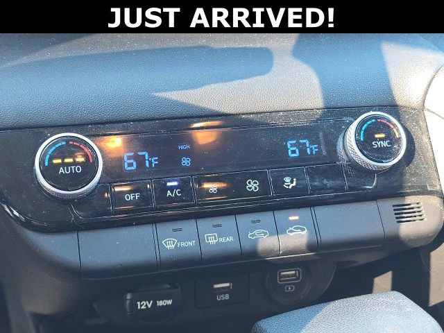 Certified 2023 Hyundai Elantra SEL FWD image 14