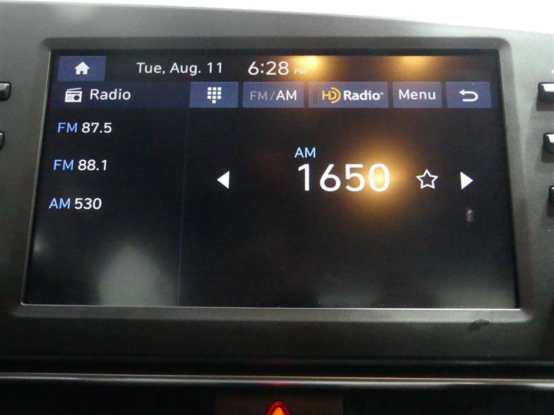 Used 2025 Hyundai Elantra Sport FWD image 42