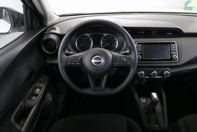 New 2025 Nissan Kicks Play S image 11