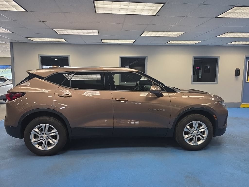 Certified 2019 Chevrolet Blazer LT FWD image 2