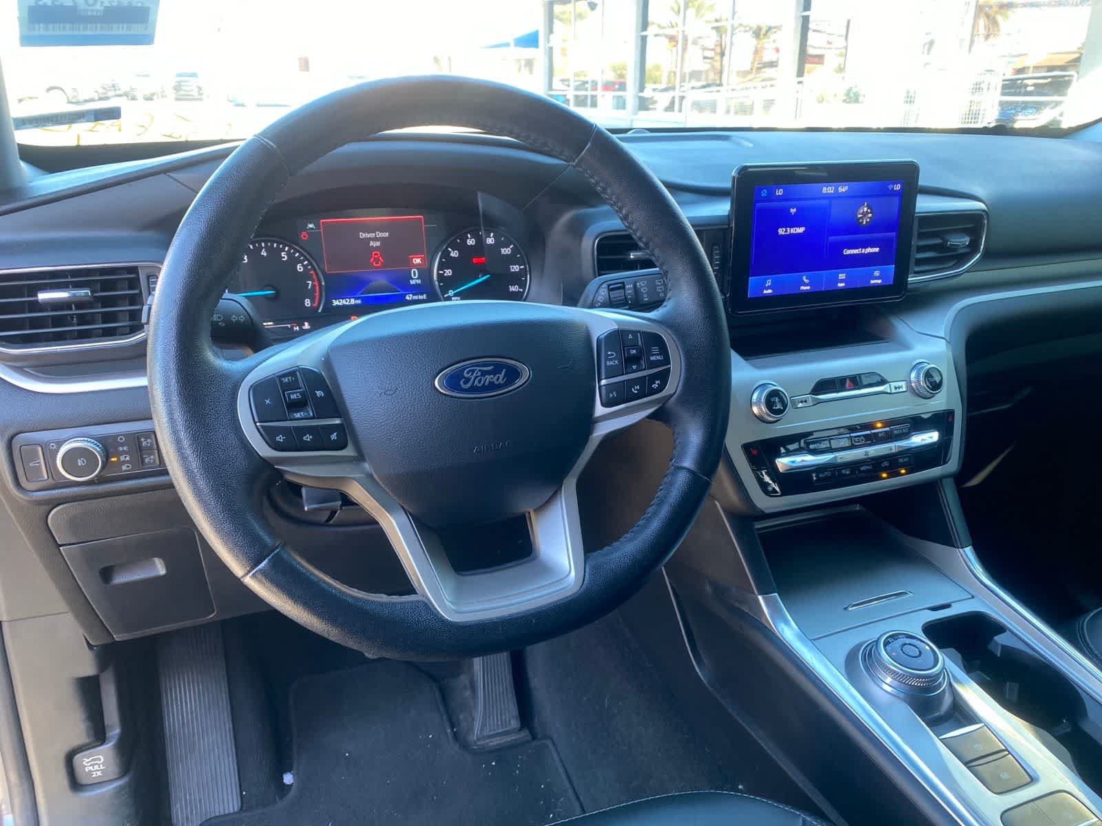 Used 2022 Ford Explorer XLT w/ Equipment Group 202A RWD image 10