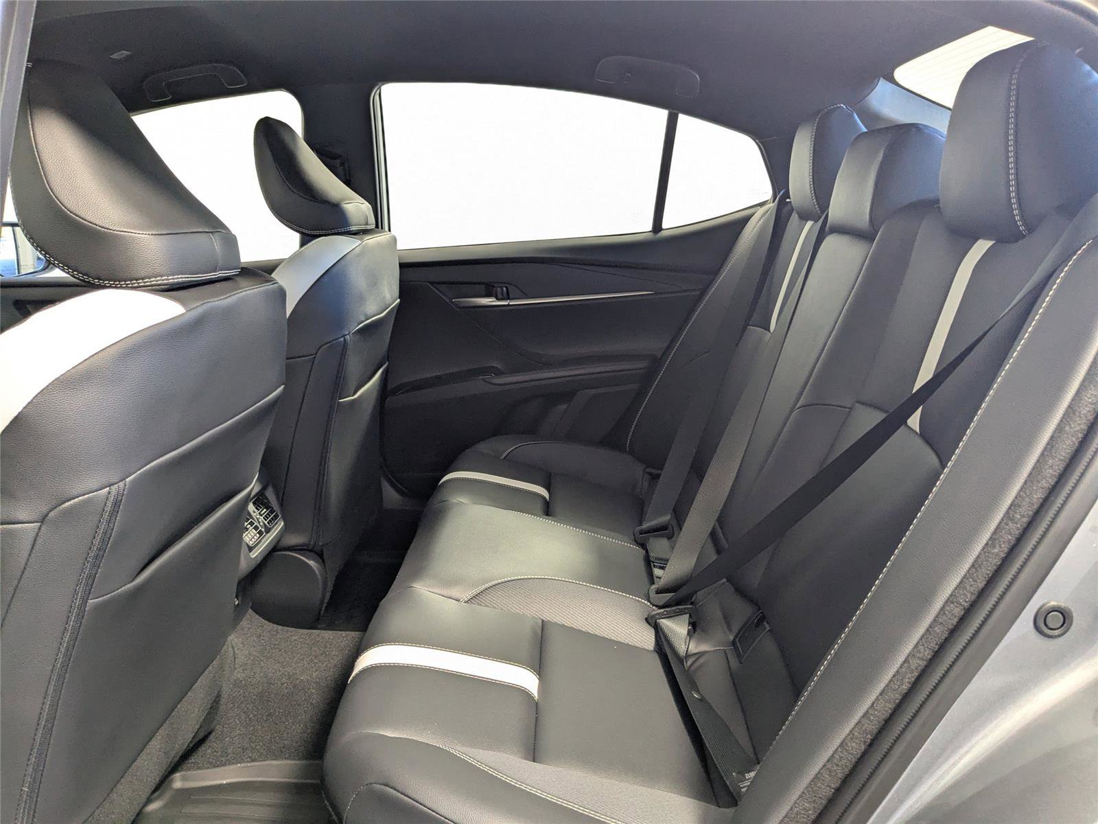 New 2026 Toyota Camry SE image 6