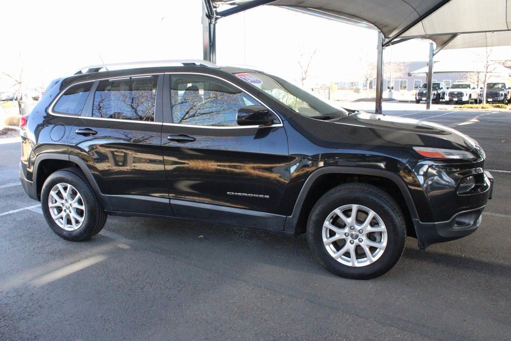 Used 2014 Jeep Cherokee Latitude image 17