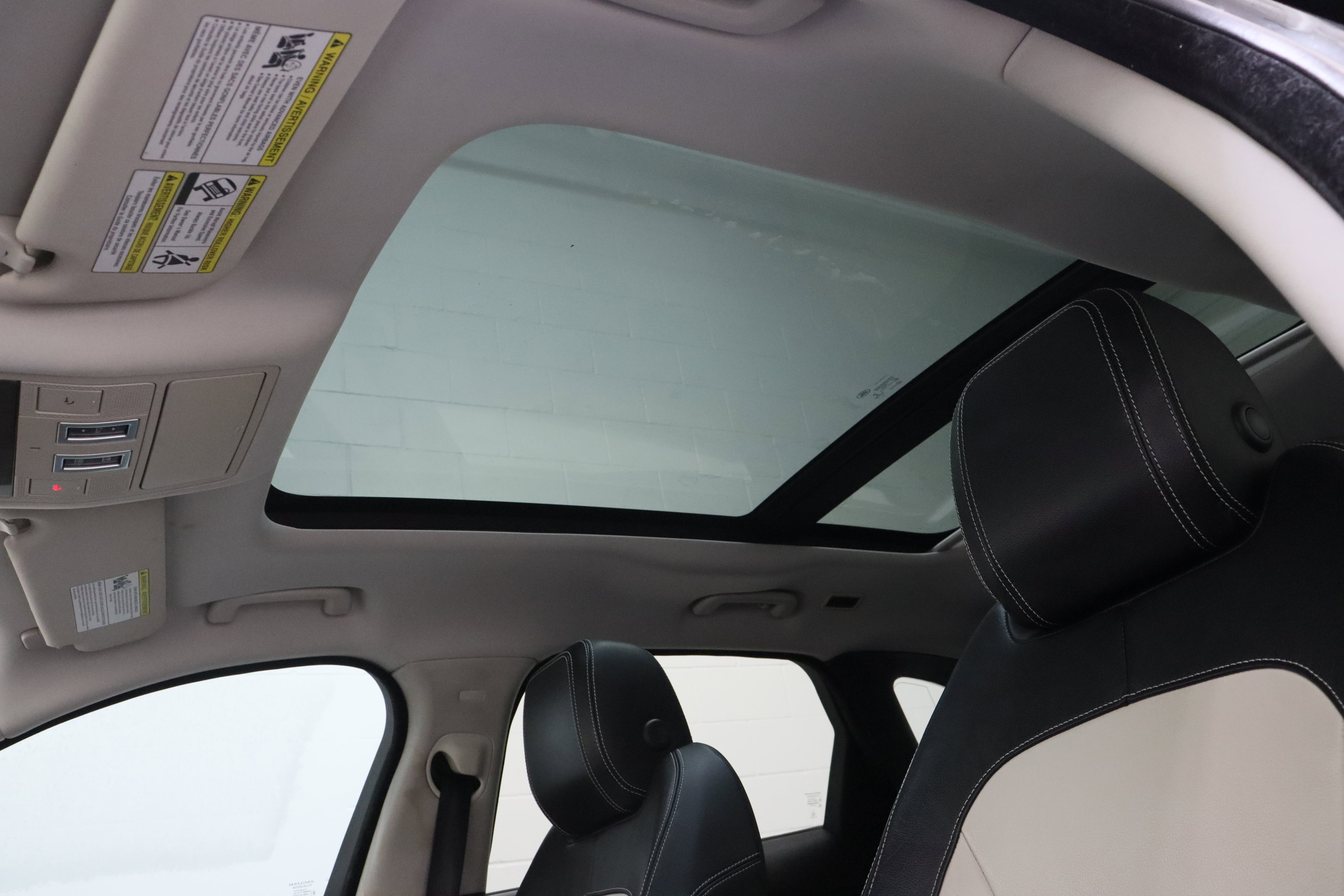 Used 2018 Jaguar F-PACE R-Sport AWD/4WD image 26