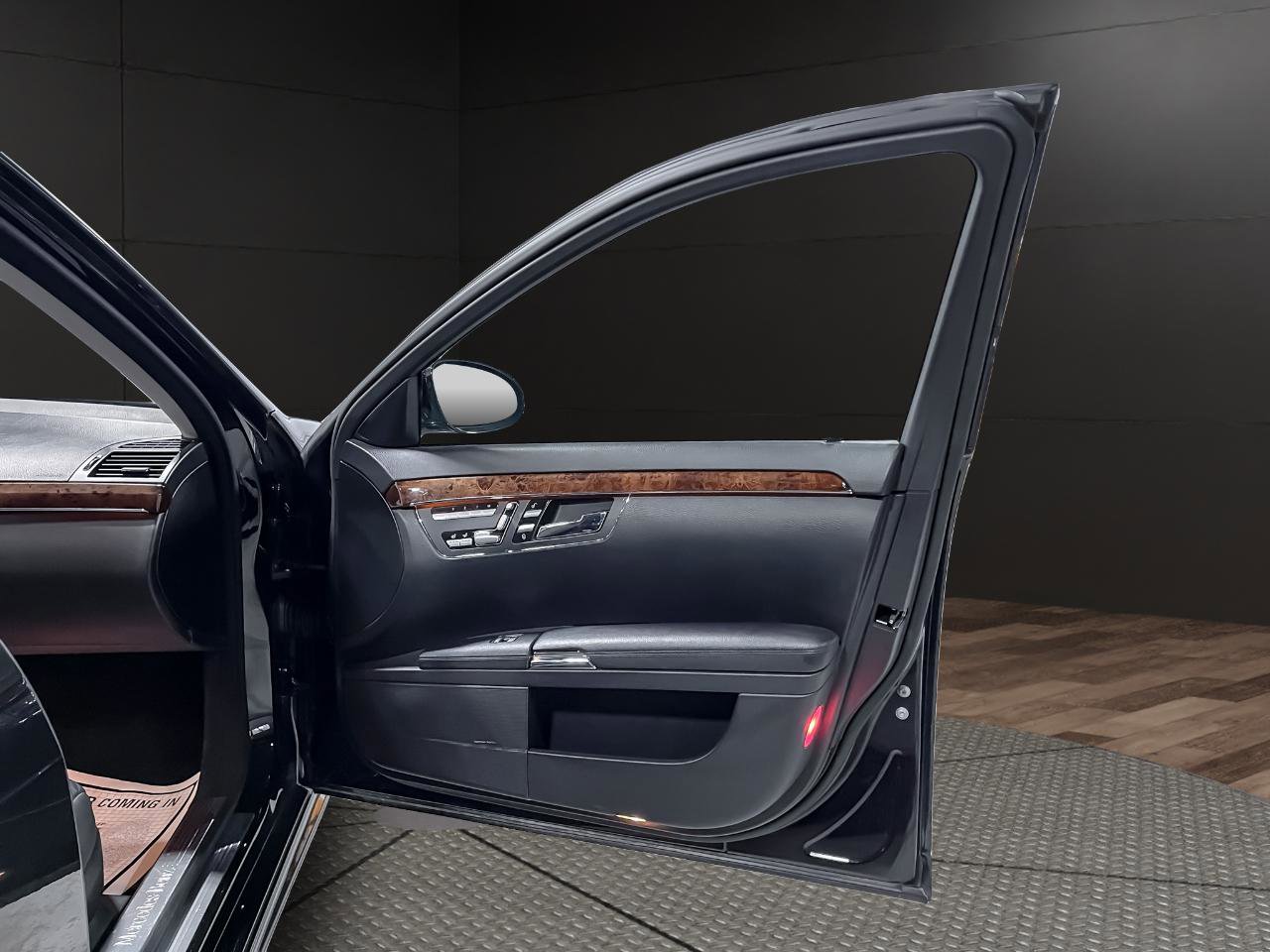 Used 2008 Mercedes-Benz S 550 4MATIC image 19