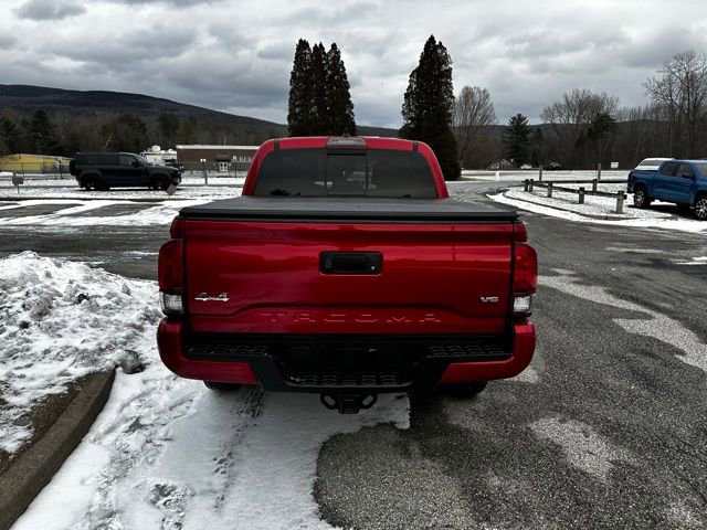 Used 2023 Toyota Tacoma SR5 w/ Technology Package image 3