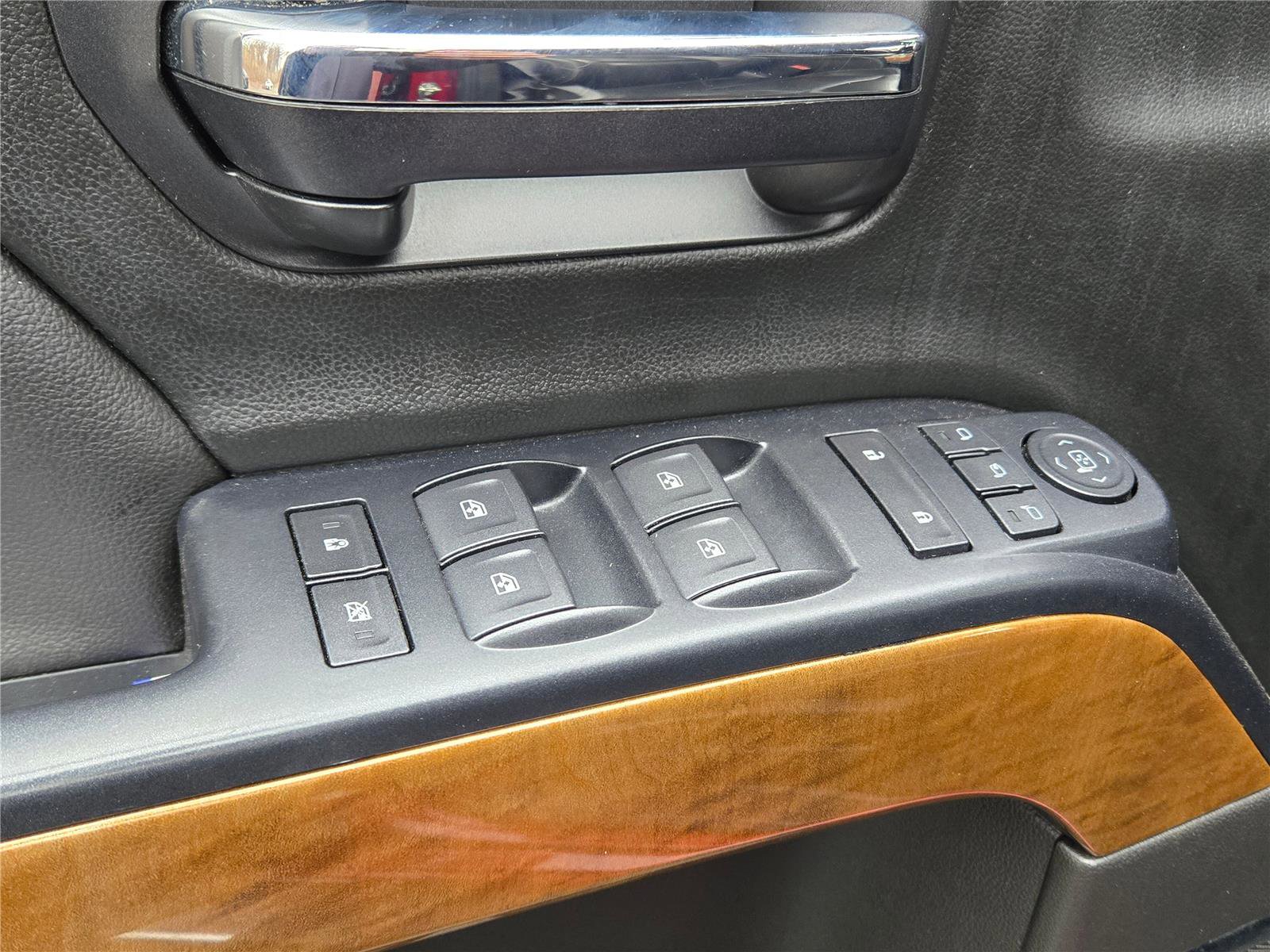 Used 2018 Chevrolet Silverado 1500 LTZ w/ Sport Package image 23