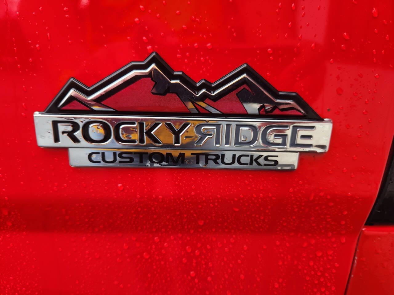 Used 2018 GMC Sierra 2500 SLE w/ HD SLE Preferred Plus Package image 6