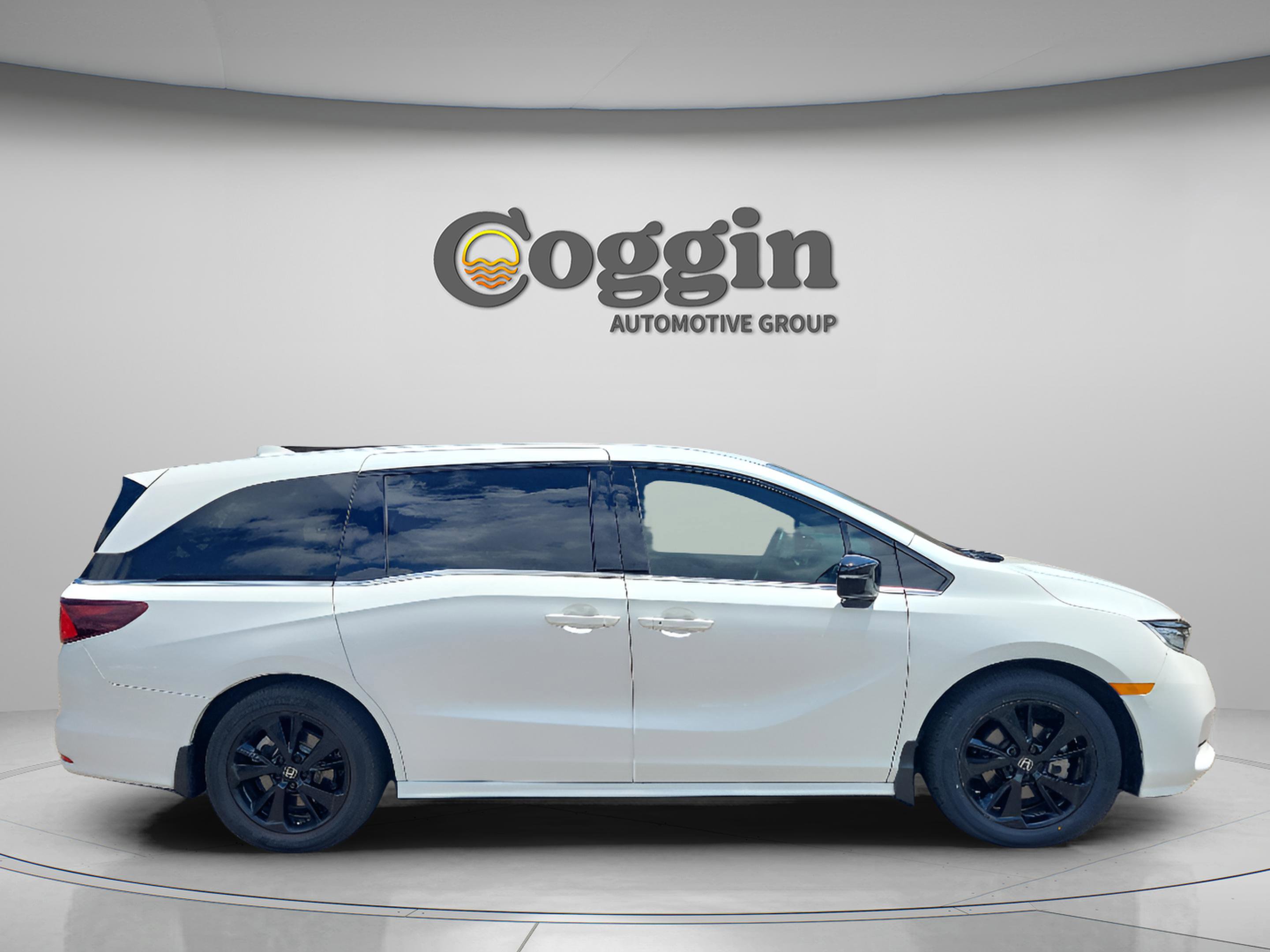 Used 2023 Honda Odyssey Sport image 6