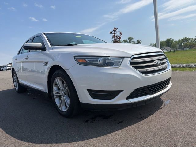 Used 2018 Ford Taurus SEL w/ Equipment Group 201A FWD image 1