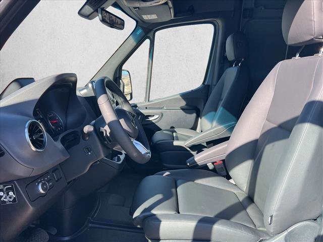 New 2025 Mercedes-Benz Sprinter 3500 image 4