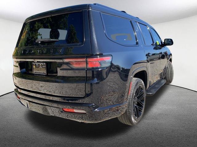 Used 2023 Jeep Wagoneer Series II AWD/4WD image 15