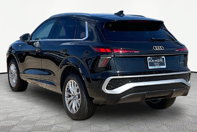 New 2026 Audi Q3 quattro 2.0T AWD/4WD image 12