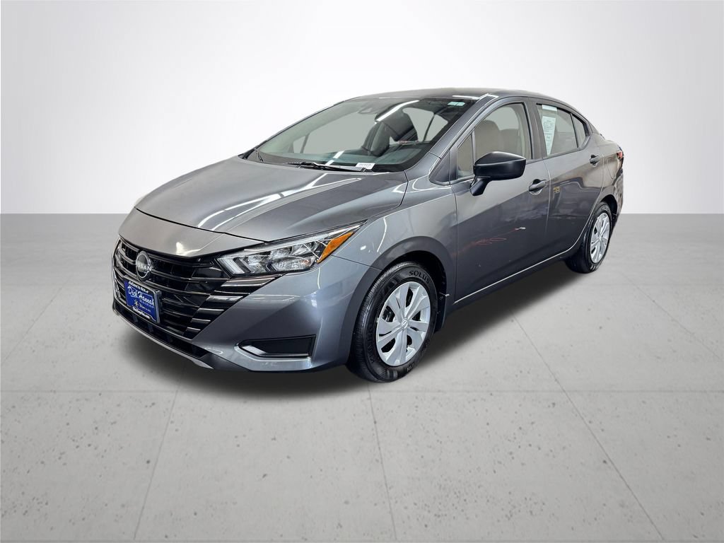 Used 2025 Nissan Versa S w/ Trunk Package FWD image 2