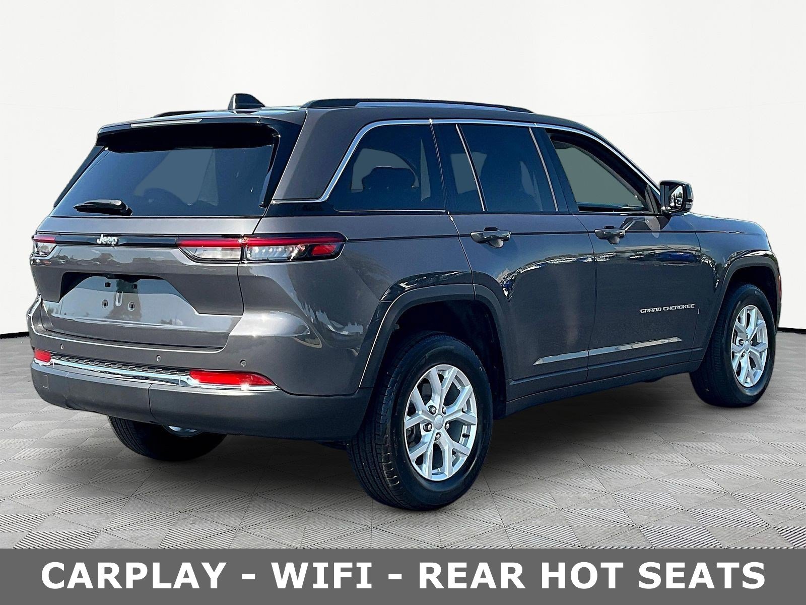 Used 2024 Jeep Grand Cherokee Limited AWD/4WD image 6